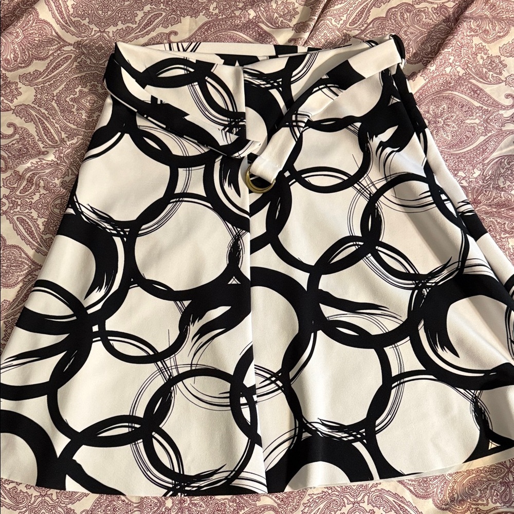 Worthington Circle Pattern Mini Skirt